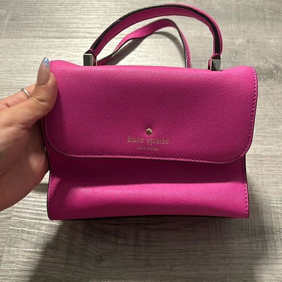 KATE SPADE PURSE. - Picture 1 of 3
